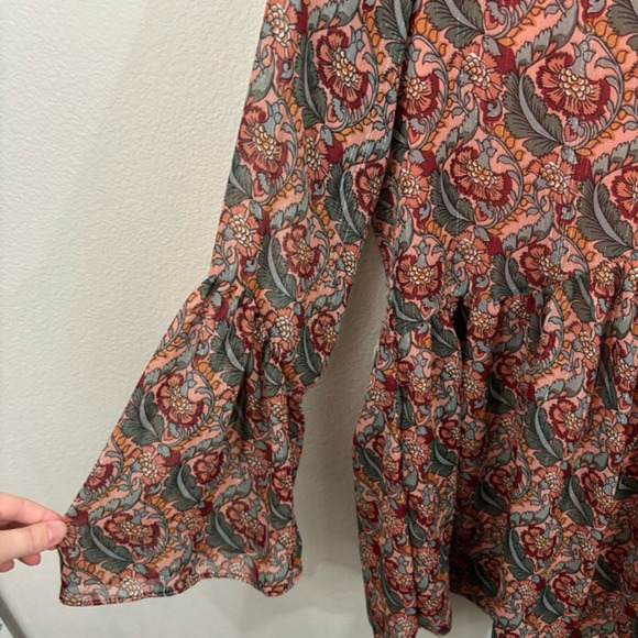 Buddy Love Short Mini Dress Sz S Long Sleeve Floral Romantic Open Back Spring - Picture 7 of 8